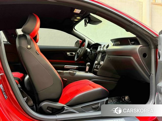 Ford Mustang 2022 Красный из Китая