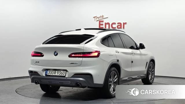 BMW X4 (G02) 2021 Белый из Кореи