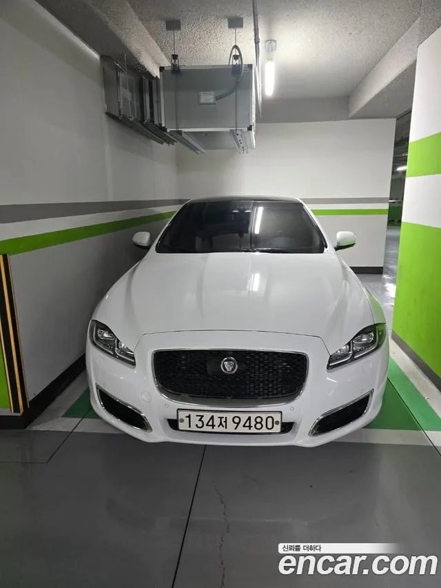 Jaguar All New XJ 2019 Белый из Кореи