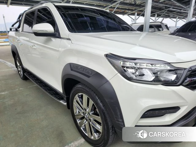 Ssangyong Rexton Sports 2020 Белый из Кореи