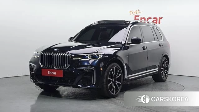 BMW X7 (G07) 2021 Черный из Кореи