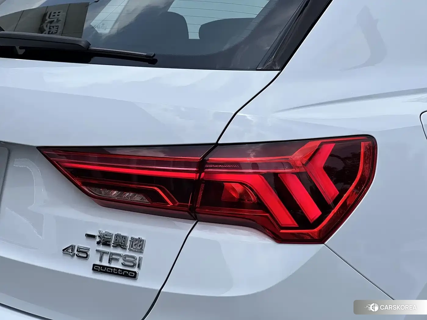 Audi Q3 2023 Белый из Китая