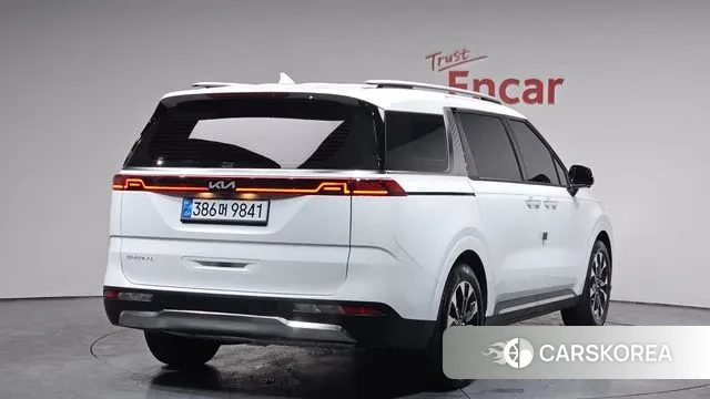 Kia Carnival 4th generation 2023 Белый из Кореи