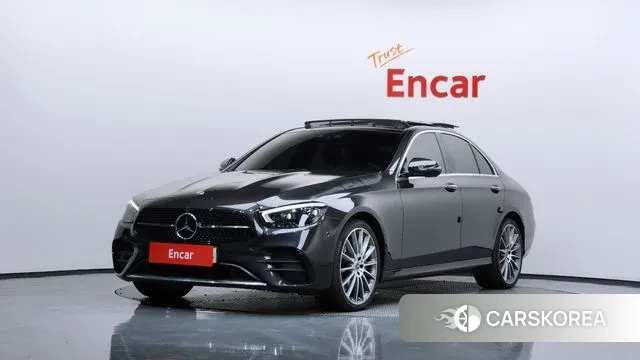 Mercedes-Benz E-Class W213 2022 Серый из Кореи