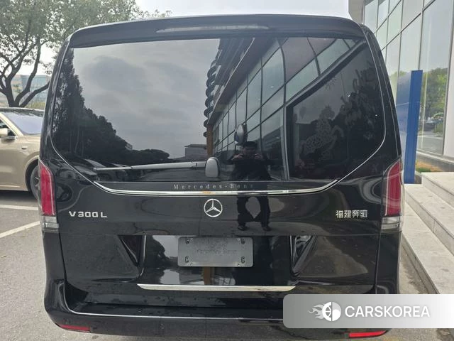 Mercedes-Benz V-class 2025 Черный из Китая