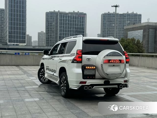 Toyota Prado (imported) 2024 Белый из Китая