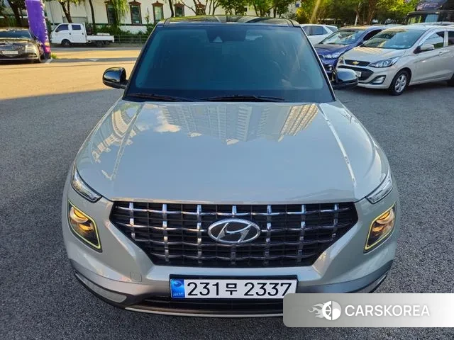 Hyundai Venue 2020 Жемчужный цвет из Кореи