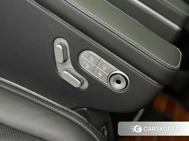 Xiaopeng Motors Xiaopeng X9 2024 Черный из Китая