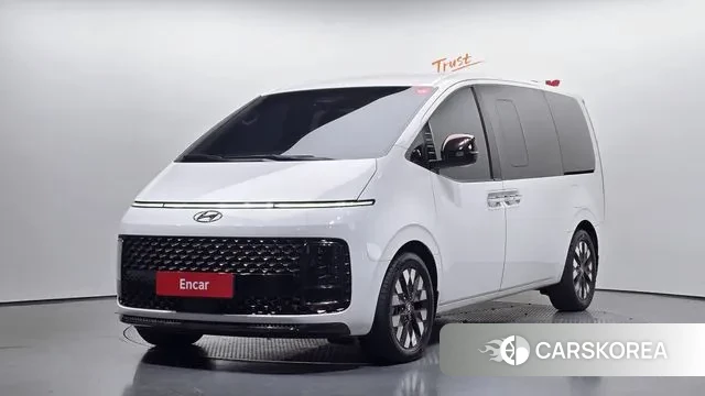 Hyundai Staria 2022 Белый из Кореи