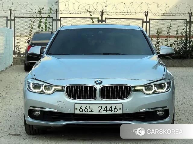 BMW 3 Series (F30) 2018 Серебряный из Кореи