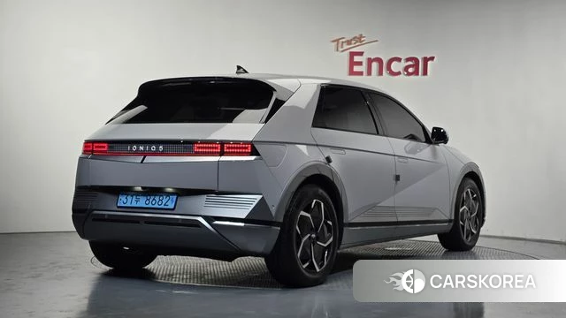 Hyundai Ionic 5 2023 Серебряный из Кореи