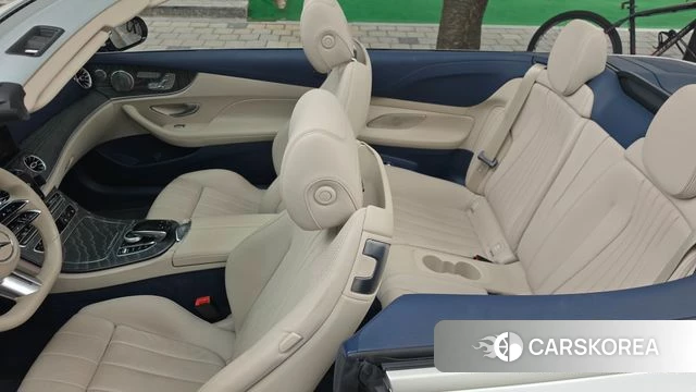 Mercedes-Benz E-Class W213 2021 Белый из Кореи