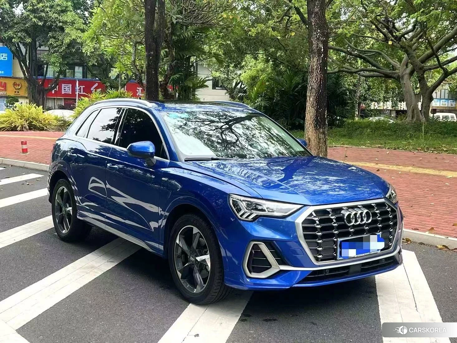 Audi Q3 2021 Синий из Китая