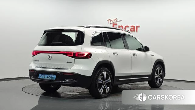 Mercedes-Benz EQB X243 2022 Белый из Кореи