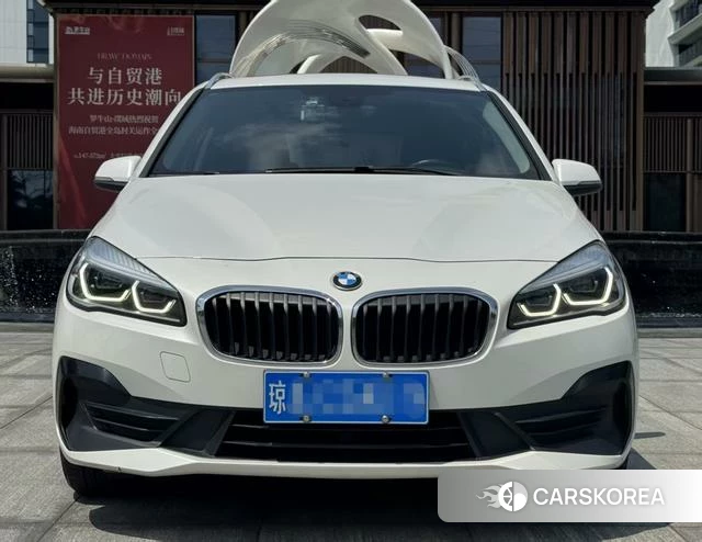 BMW 2 series station wagon 2019 Белый из Китая
