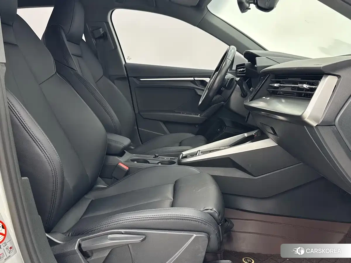 Audi A3 2021 Белый из Китая