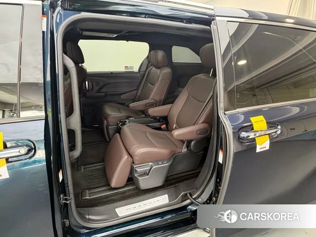 Toyota Grevia 2023 Синий из Китая