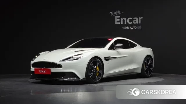 Aston Martin Vanquish S 2018 Белый из Кореи