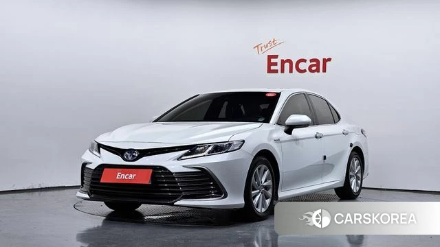 Toyota Camry (XV70) 2023 Белый из Кореи