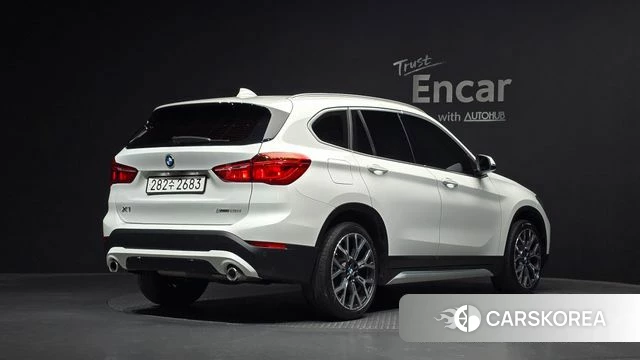 BMW X1 (F48) 2022 Белый из Кореи