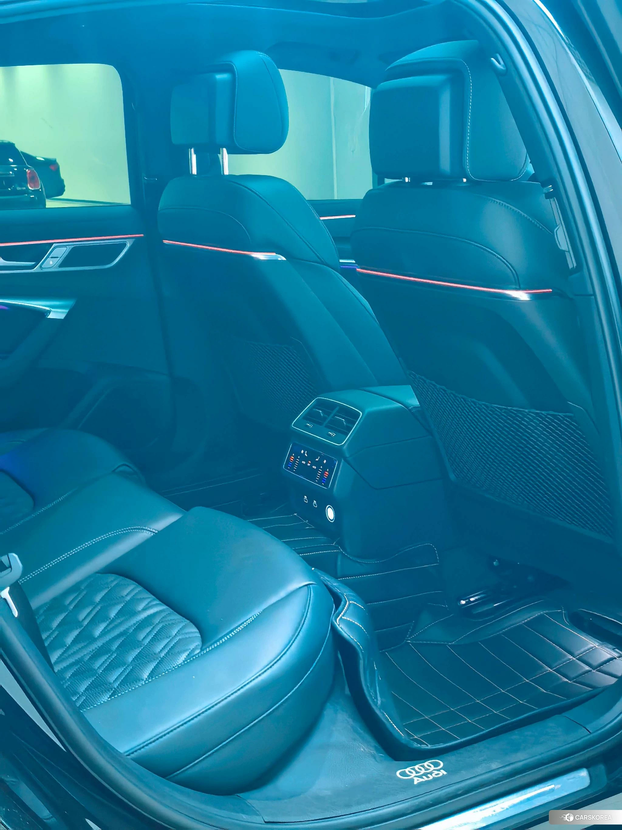 Audi A6L 2024 Черный из Китая