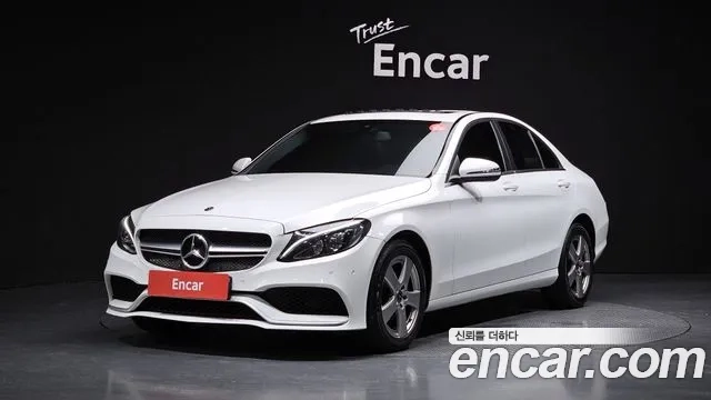 Mercedes-Benz C-Class W205 2018 Белый из Кореи