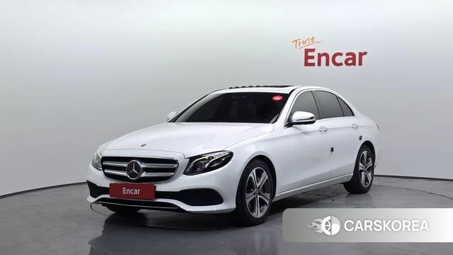 Mercedes-Benz E-Class W213 2020 Белый из Кореи