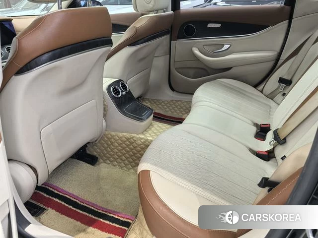 Mercedes-Benz E-class 2021 Черный из Китая