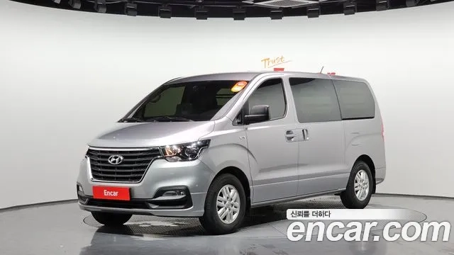 Hyundai The New Grand Starex 2021 Серебристо-серый из Кореи