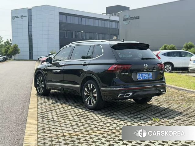 Volkswagen Tiguan L 2022 Черный из Китая