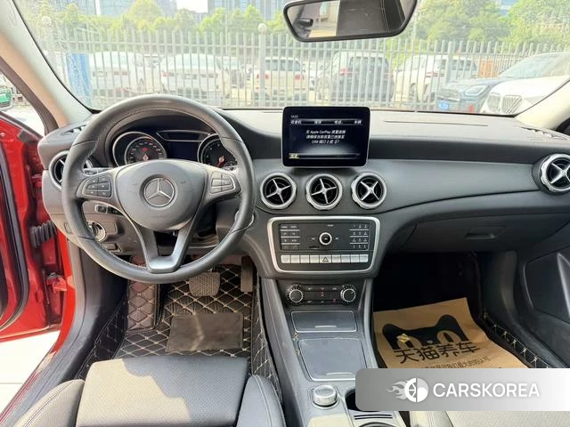 Mercedes-Benz GLA 2018 Красный из Китая