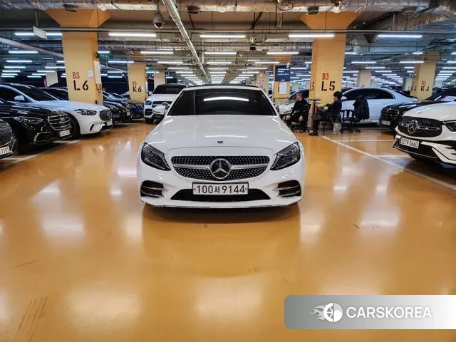 Mercedes-Benz C-Class W205 2020 Белый из Кореи