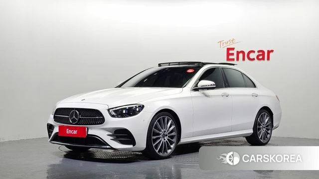 Mercedes-Benz E-Class W213 2022 Белый из Кореи