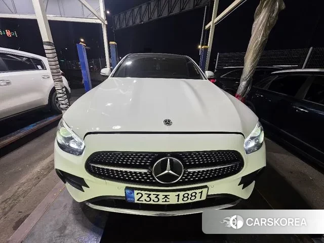 Mercedes-Benz E-Class W213 2022 Белый из Кореи