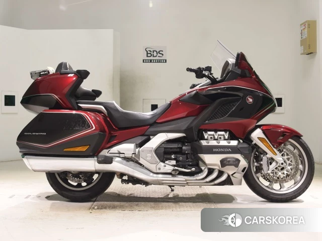 Проданный Honda GL1800 TOUR DCT 2018 из Японии, фото 3