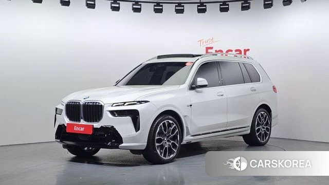 BMW X7 (G07) 2024 Белый из Кореи