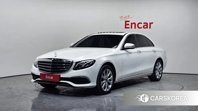 Mercedes-Benz E-Class W213 2019 Белый из Кореи