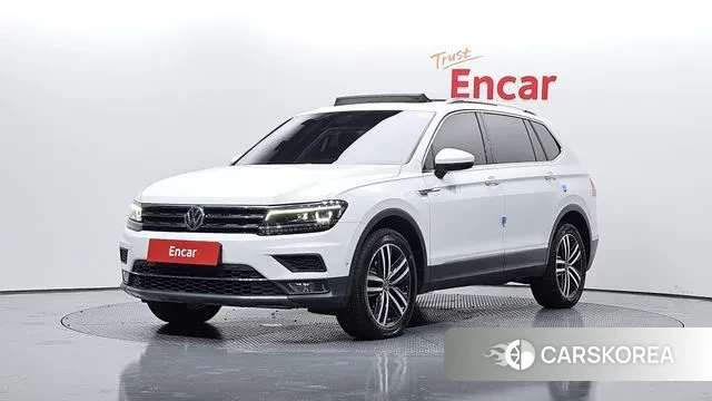 Volkswagen Tiguan Allspace 2018 Белый из Кореи