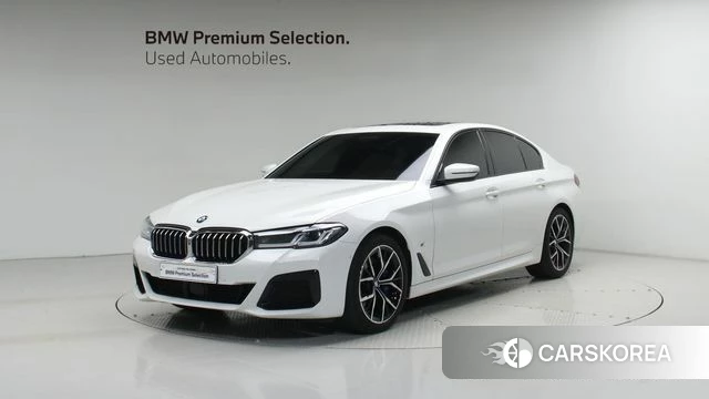 BMW 5 Series (G30) 2023 Белый из Кореи