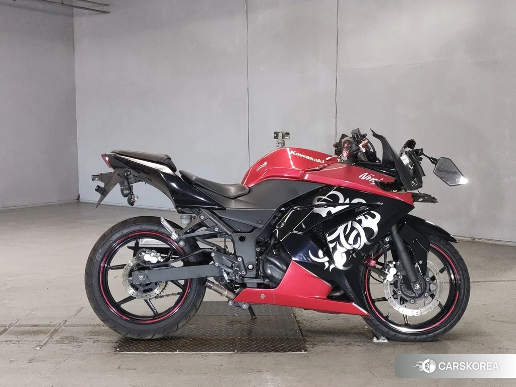 Проданный Kawasaki NINJA 250R id 4170683 из Японии, фото 2