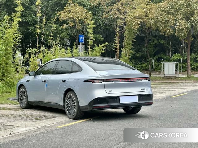 Nissan N7 2025 Серебристо-серый из Китая