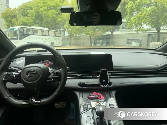 GAC Trumpchi Shadow Leopard 2023 Серебристо-серый из Китая