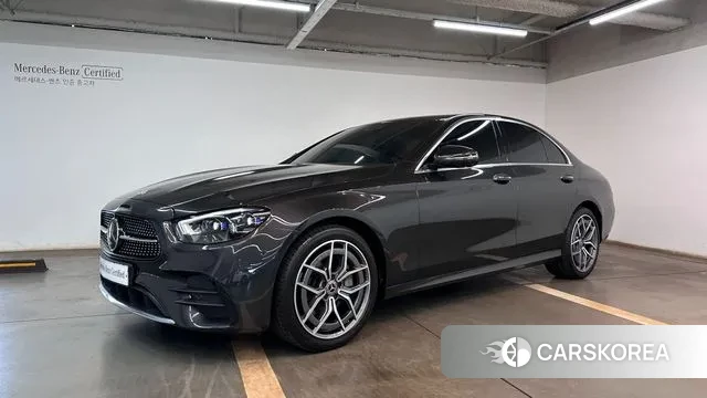 Mercedes-Benz E-Class W213 2023 Серый из Кореи