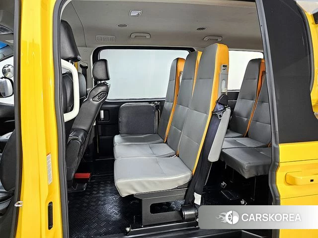 Hyundai Staria 2021 Желтый из Кореи