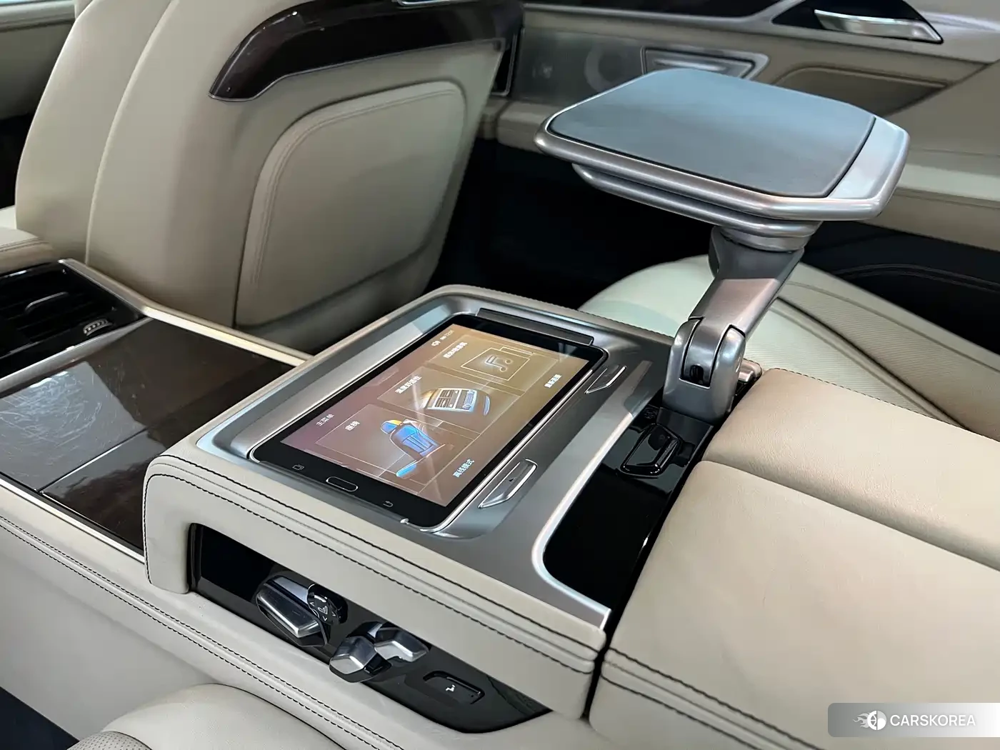BMW 7 series 2018 Silver/gray из Китая, фото 2