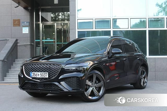Genesis GV70 2023 Черный из Кореи
