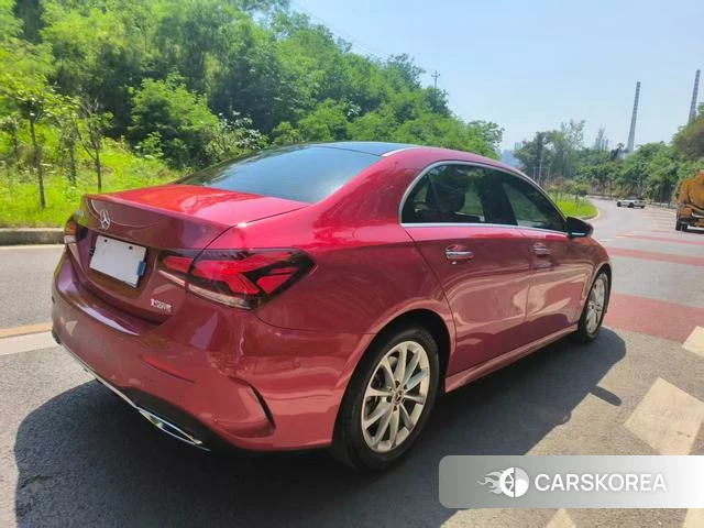 Mercedes-Benz Class A 2023 Красный из Китая
