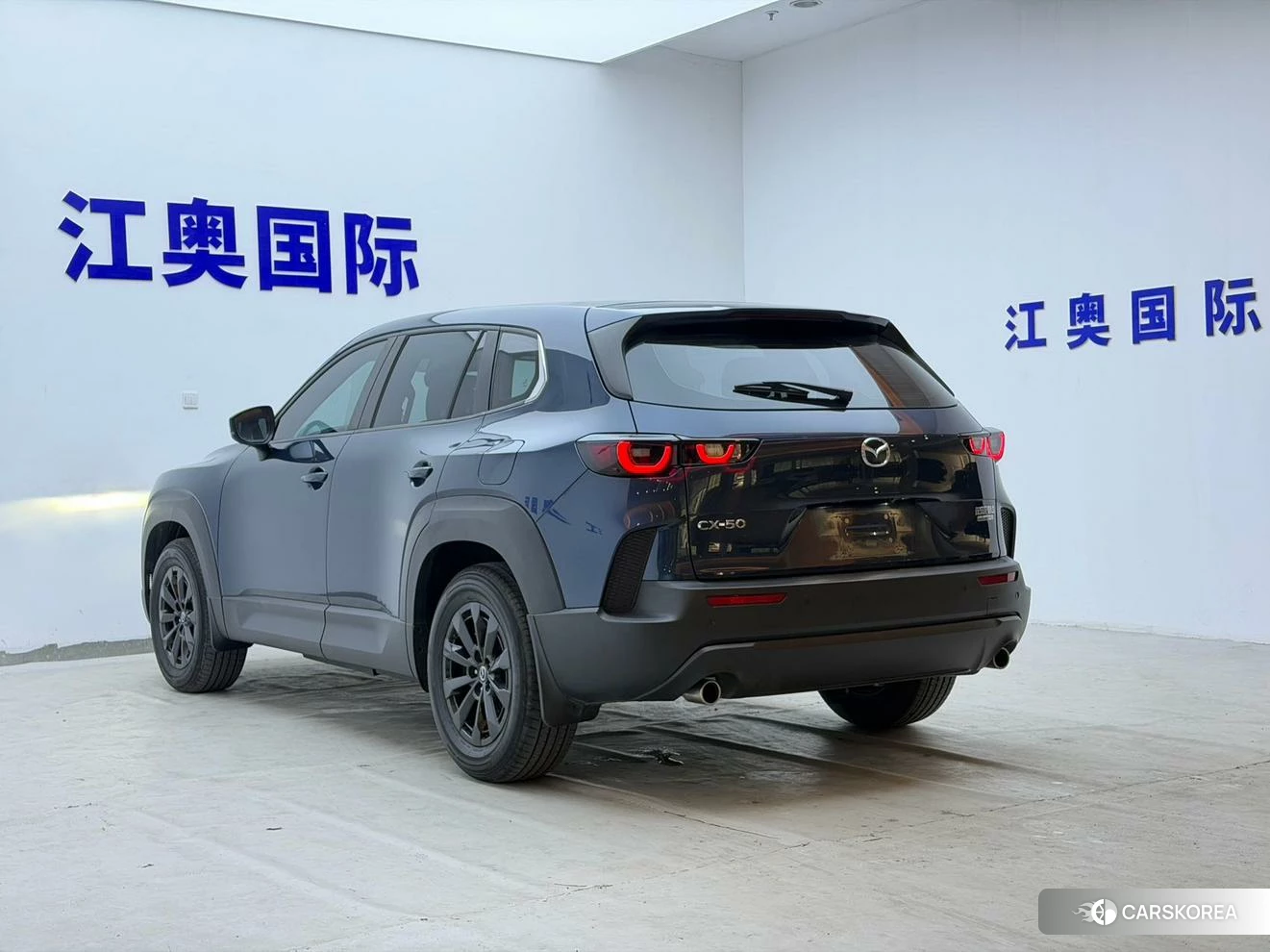 Mazda CX-50 line also 2023 Синий из Китая