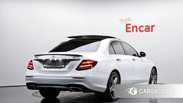 Mercedes-Benz E-Class W213 2020 Белый из Кореи