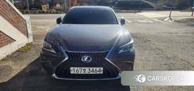 Lexus ES300h 7th generation 2022 Серый из Кореи